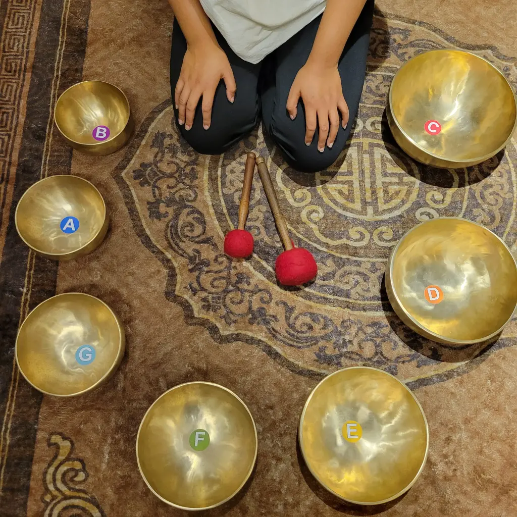 Golden Harmony 7 Chakra Singing Bowl Set – #GH7CSB023