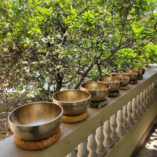 Full Moon 7 Chakra Singing Bowl Plain Antique Set